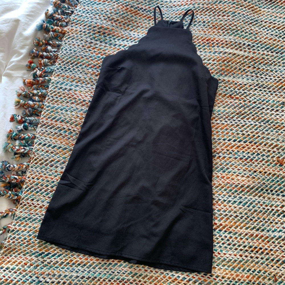 Lulu’s little black dress